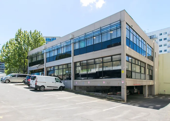 Hobson Lodge Auckland